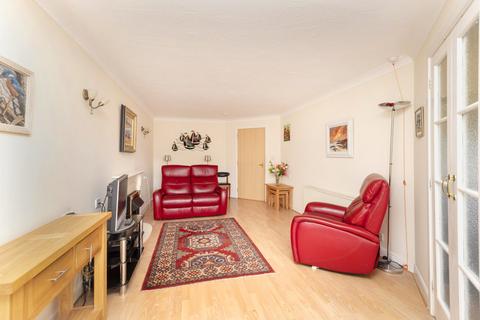 1 bedroom retirement property for sale, 28/39 Roseburn Place, Roseburn, Edinburgh EH12 5NX