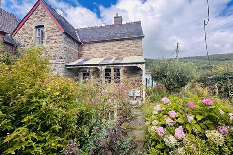 2 bedroom semi-detached house for sale, Knighton,  Powys,  LD7