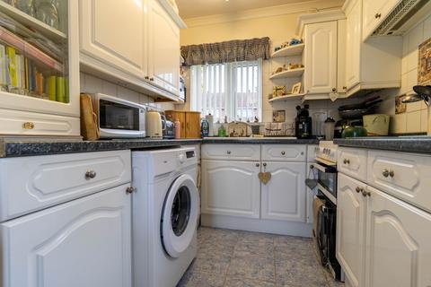 3 bedroom semi-detached house for sale, Handsworth Road, Wakefield WF2