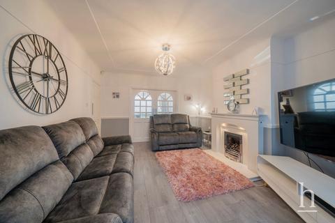 49 Shackleton Road, Wirral, CH46 2RS