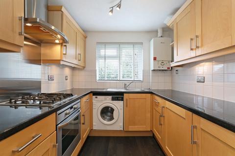 2 bedroom apartment to rent, Graces Mews, London