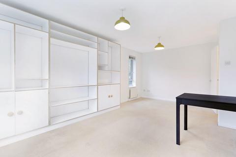 2 bedroom apartment to rent, Graces Mews, London