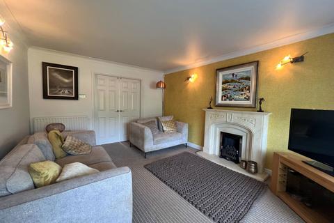 25 Green End Lane, Wakefield, WF2 7AG