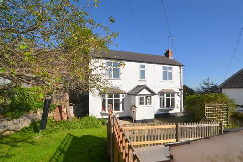 3 bedroom detached house for sale, Pickersleigh Road, Malvern