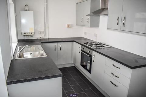 3 bedroom terraced house to rent, New Street, Ferndale CF43