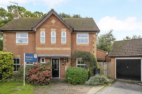 36 Cater Gardens, Guildford, GU3 3BY