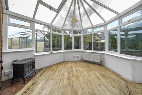 36 Cater Gardens, Guildford, GU3 3BY