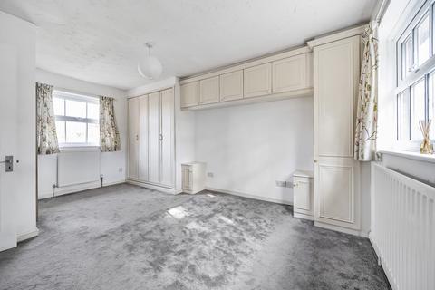 36 Cater Gardens, Guildford, GU3 3BY
