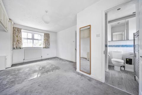 36 Cater Gardens, Guildford, GU3 3BY