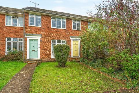 53 Oakfields, Guildford, GU3 3AS