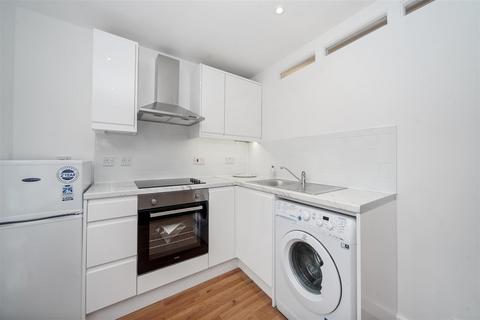 1 bedroom flat to rent, Rusper Close, London, NW2