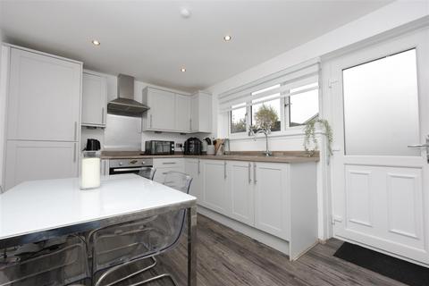 144 Branchalfield Drive, Wishaw, ML2 8QE