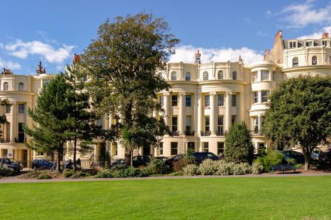 2 bedroom character property for sale, Brunswick Square, Hove