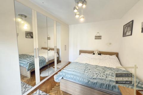 15 Devon Waye, Hounslow, TW5 0NE