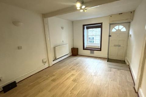 2 bedroom house to rent, West Street, Penryn