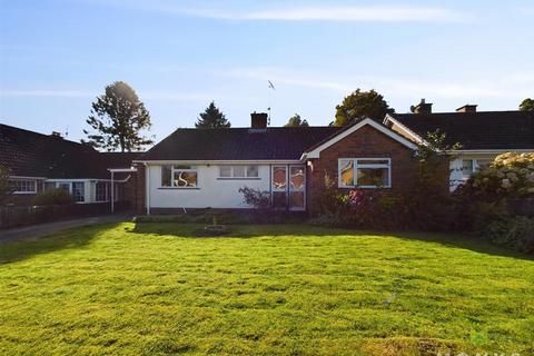 2 bedroom detached bungalow for sale, Hampton Close, Oswestry