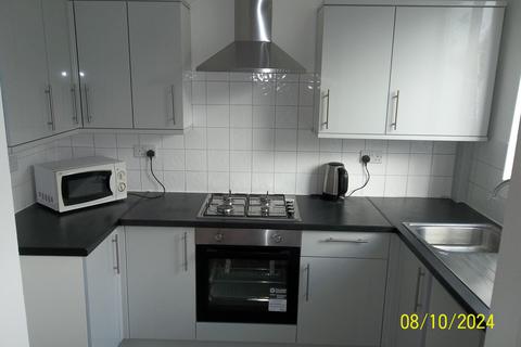 4 bedroom terraced house to rent, 6 Alpine Road Bristol BS5 6BD