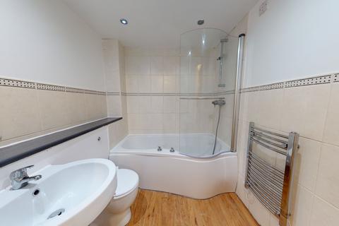 2 bedroom flat to rent, The Grange, Headingley LS6