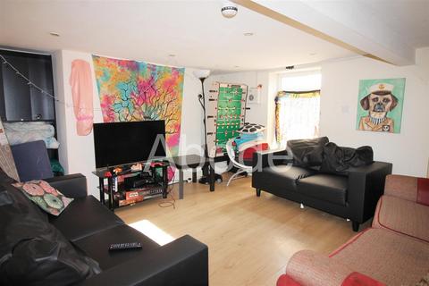 undefined, Carberry Road, Hyde Park, Leeds