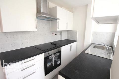 3 bedroom terraced house to rent, Nuneaton Road Dagenham