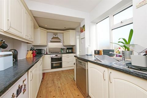 4 bedroom semi-detached house for sale, Southolme Drive, Rawcliffe