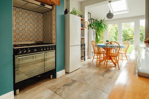 61 Malvern Road, Worcester, WR2 4LE