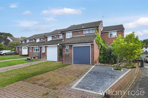 4 bedroom semi-detached house for sale, Owen Gardens, Woodford Green IG8