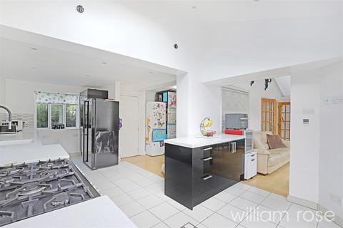 4 bedroom semi-detached house for sale, Owen Gardens, Woodford Green IG8