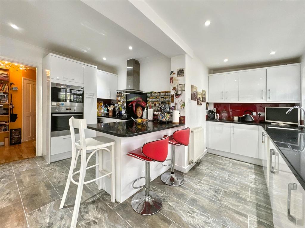 Kitchen/Breakfast Room