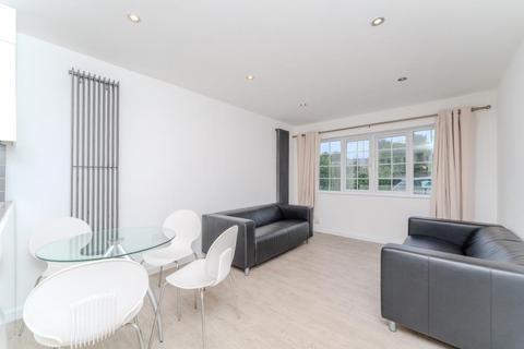 2 bedroom apartment to rent, Fairfield Road, Uxbridge UB8 1AZ