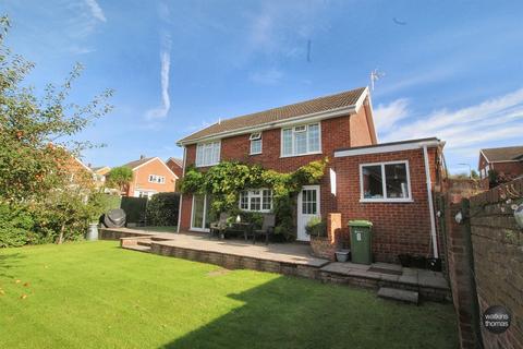 4 bedroom detached house for sale, Churchill Close, Off Venns Lane, Hereford, HR1