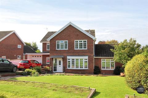 4 bedroom detached house for sale, Churchill Close, Off Venns Lane, Hereford, HR1