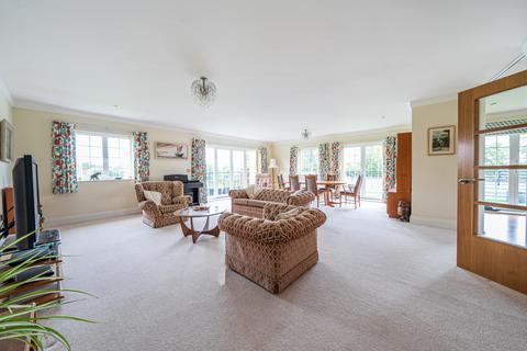 3 bedroom penthouse for sale, Burton Pynsent House West Common Road, Bromley BR2