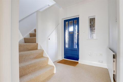 4 bedroom detached house to rent, Alford Road, West Bridgford NG2