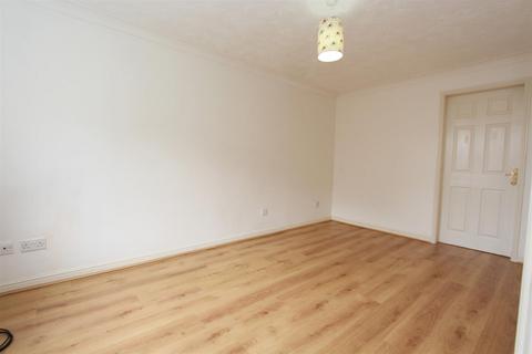 2 bedroom terraced house to rent, Merlin Way, Knightwood Park, Chandlers Ford