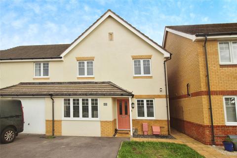 3 bedroom semi-detached house for sale, Applegate Way, West Sussex PO21