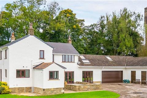 6 bedroom detached house for sale, Hollins Bank Lane, Steeton, West Yorkshire, BD20