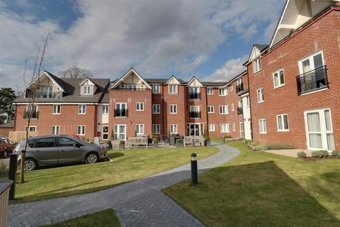 2 bedroom apartment for sale, Cedar Avenue, Alsager, Cheshire