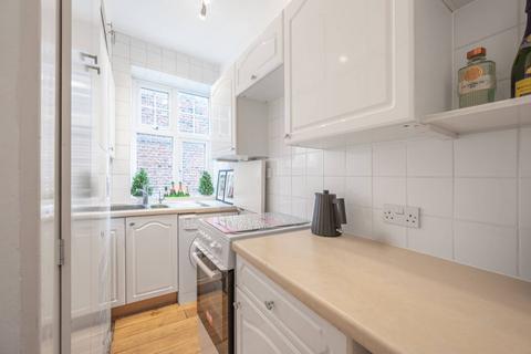 2 bedroom flat to rent, Belsize Grove, Belsize Park, London, NW3