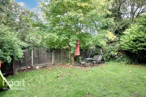 11 Hurst Hill, Chatham, ME5 9BX