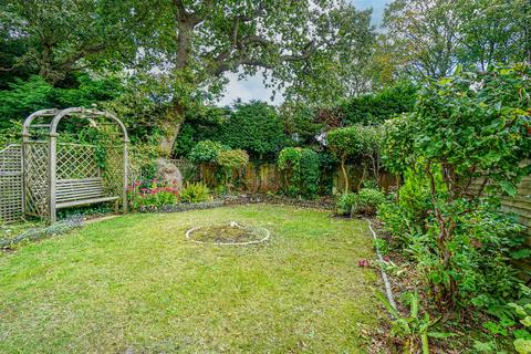 6 Epsom Close, St Leonards-on-sea, TN38 0WG