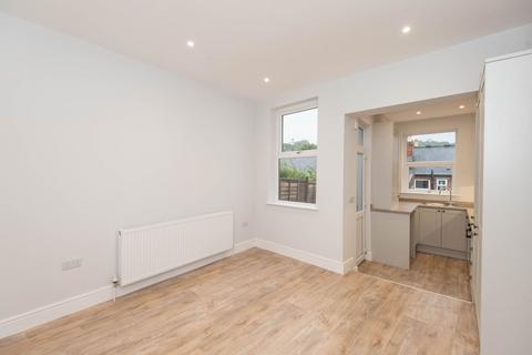 853 Abbeydale Road, Sheffield, S7 2BH
