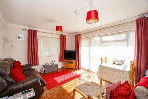 2 bedroom flat for sale, St. Johns Road, St. Leonards-On-Sea