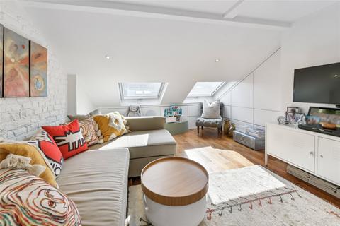 44 Orbain Road, London, SW6 7JY