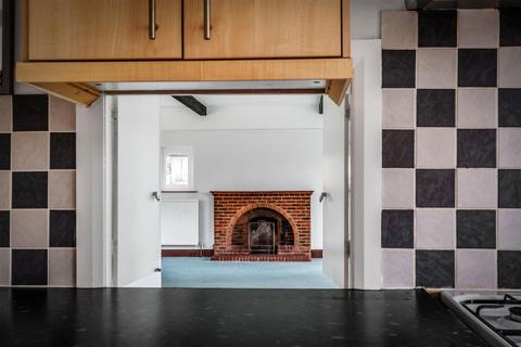 86 Ottways Lane, Ashtead, KT21 2PW