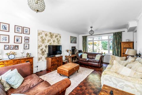 17 Taleworth Road, Ashtead, KT21 2PT