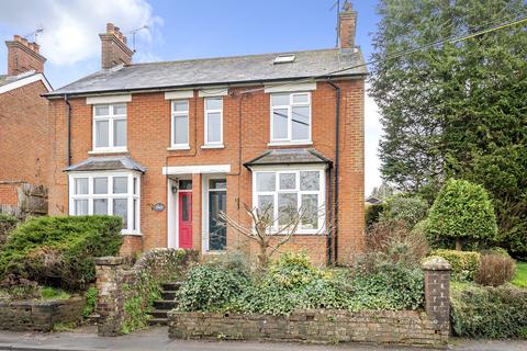 3 bedroom semi-detached house for sale, Basingstoke Road, Alton, Hampshire, GU34