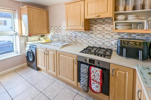 50 Chatsworth Road, Corby, NN18 8PT