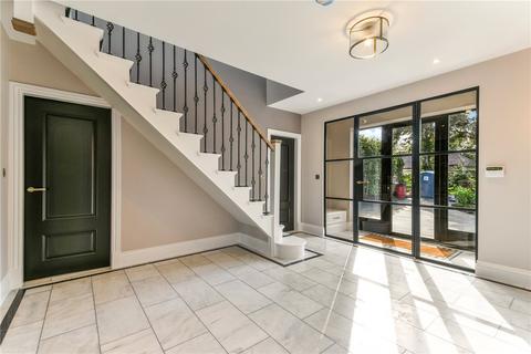 4 bedroom detached house for sale, Gilhams Avenue, Banstead, SM7