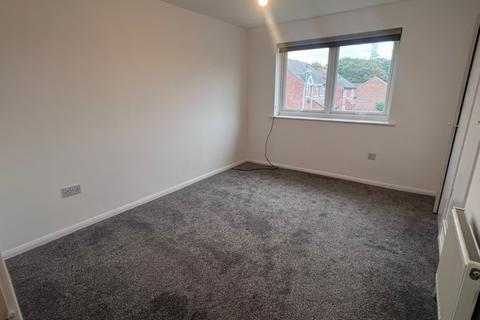 2 bedroom terraced house to rent, Horseshoe Close, Hampshire PO14